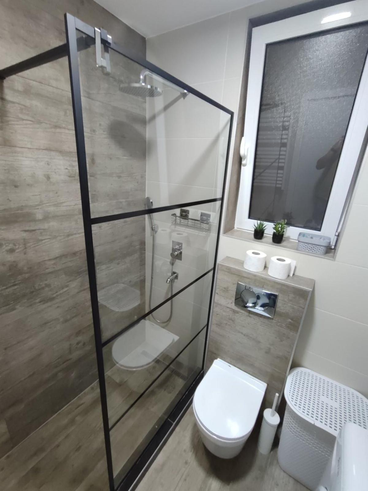 City Lights Lux Apartment Белград Екстериор снимка