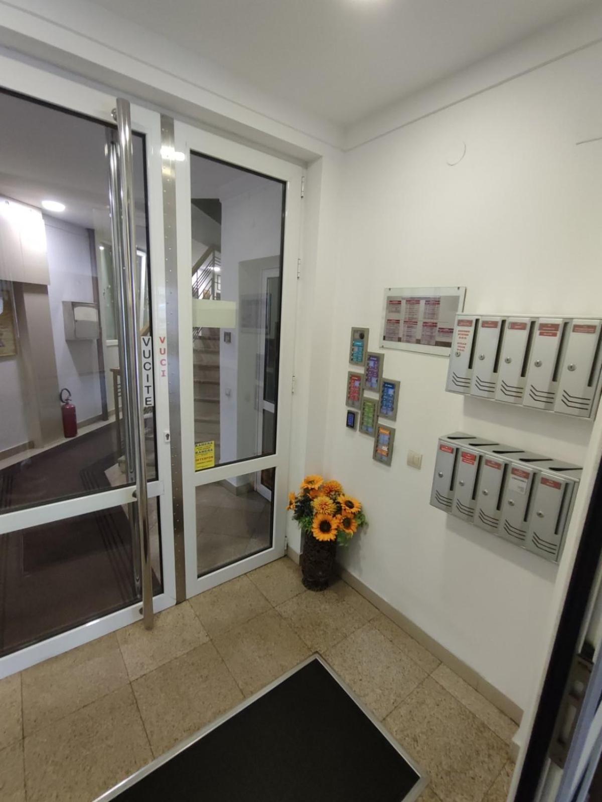 City Lights Lux Apartment Белград Екстериор снимка