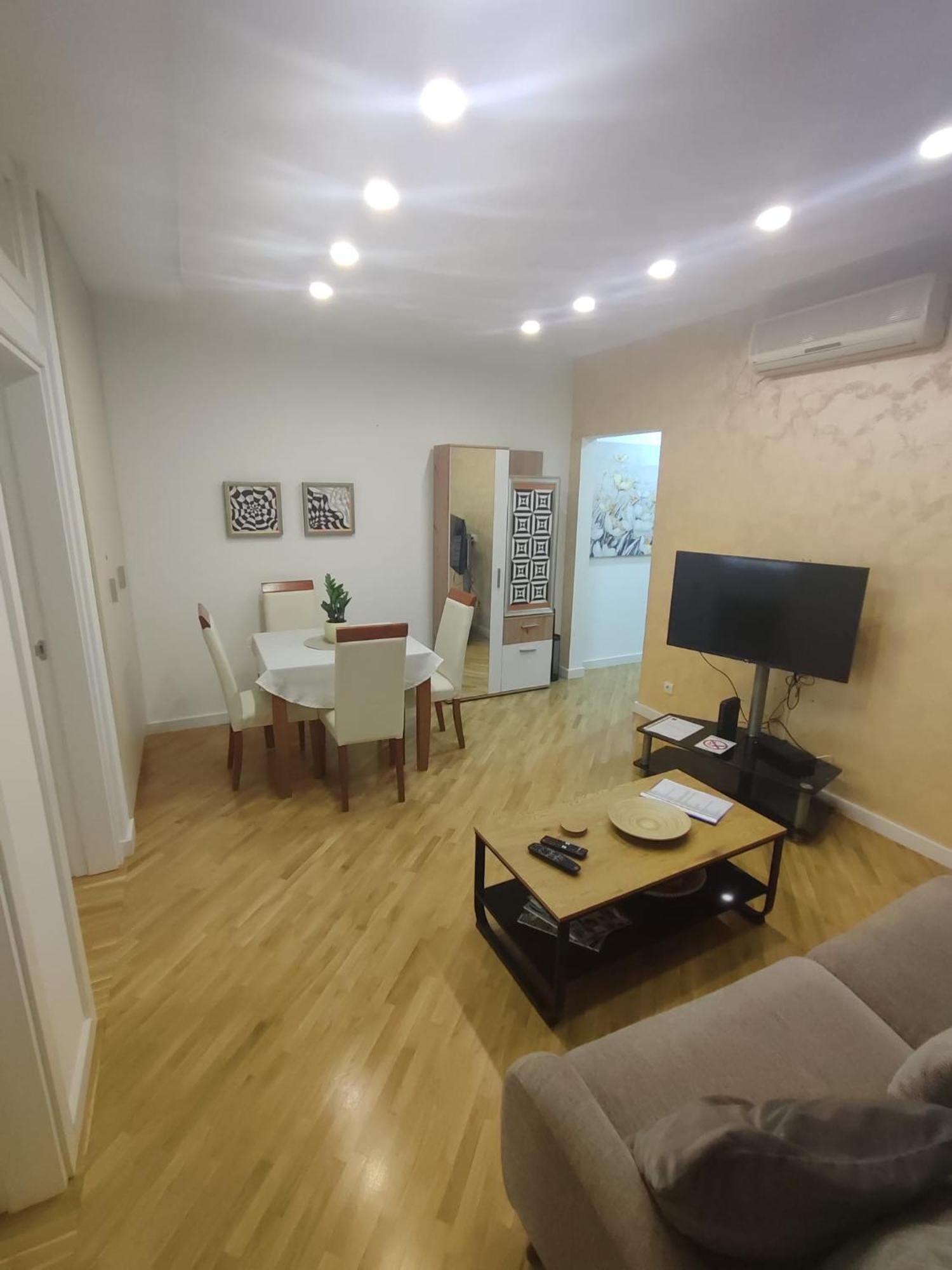 City Lights Lux Apartment Белград Екстериор снимка